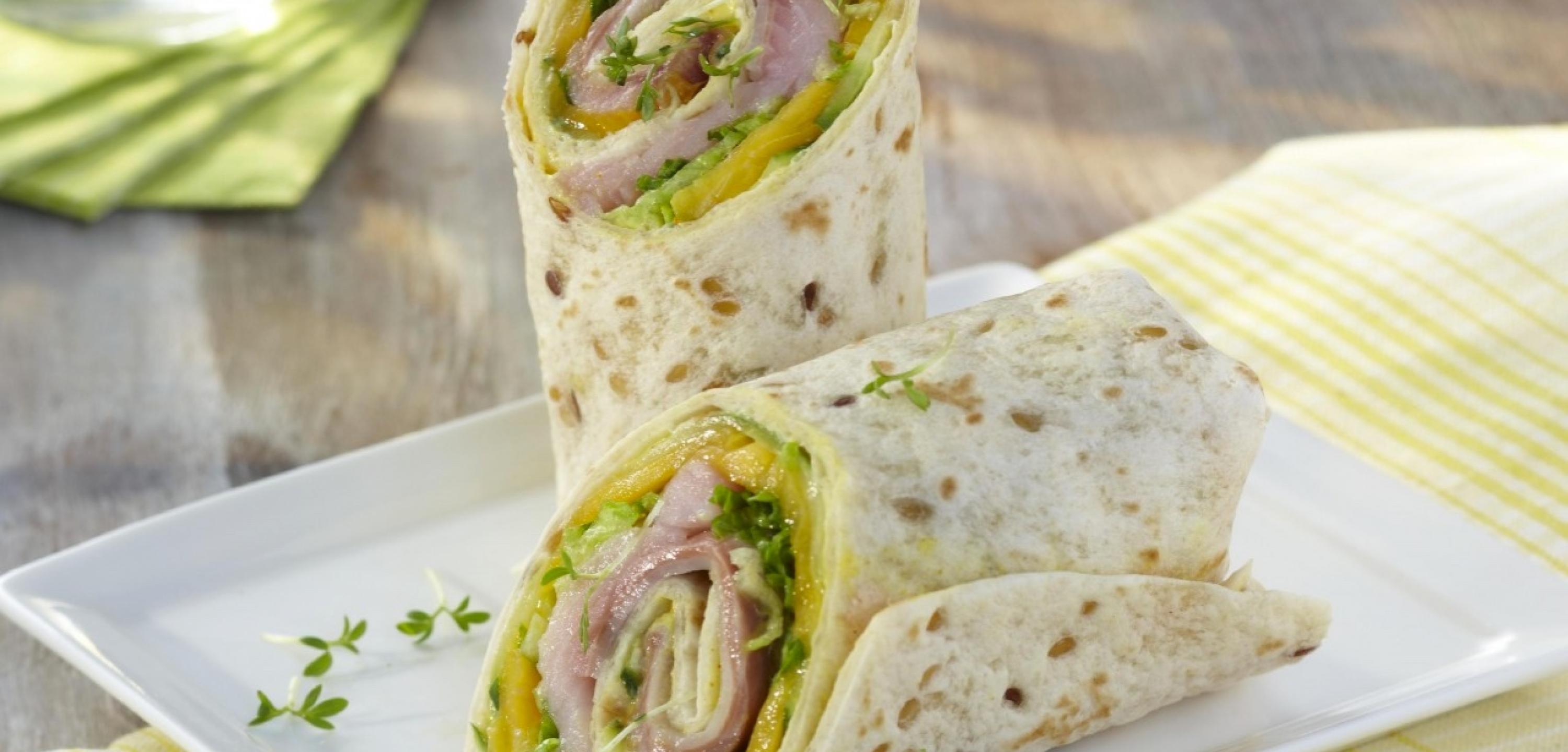 Matjes-wrap mit mango und curry